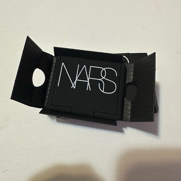 Nars blush in the shade behave - Picture 2 of 2